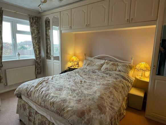 Master bedroom.1.jpg