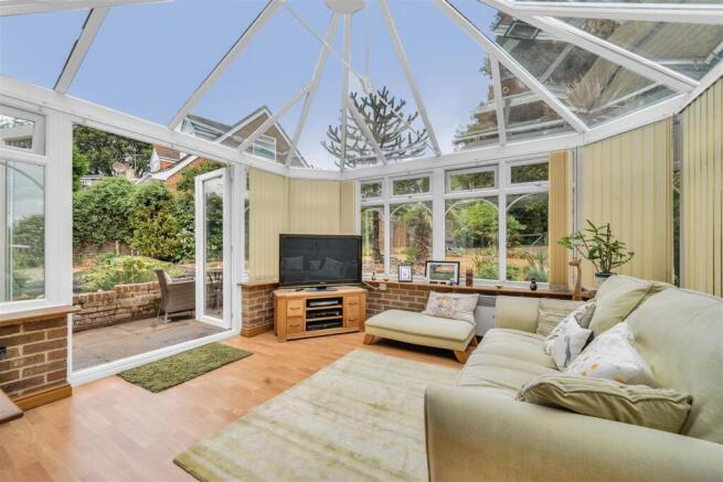For Sale by Aspire Residential | Cleveland Copse