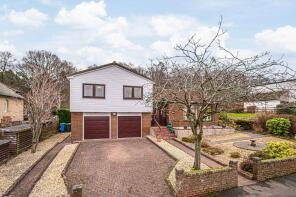44, Forest Place, Townhill KY12 0EP