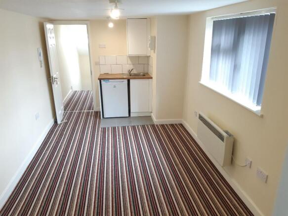 Bedsit 6