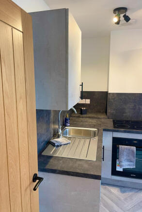1 bed Apartment to rent Image 5