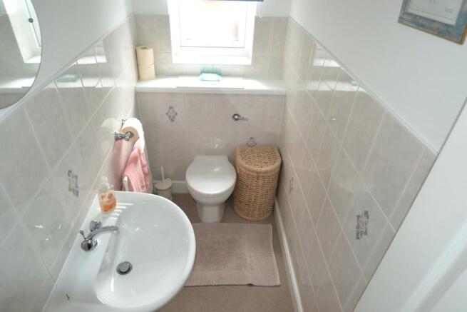 Downstaris WC