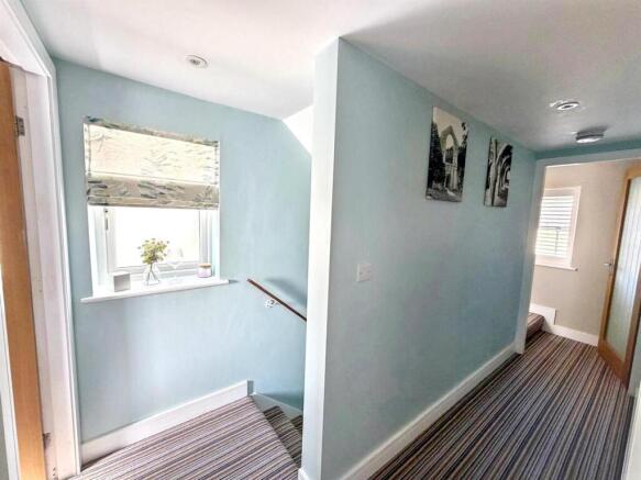 3 bed Detached for sale Image 9