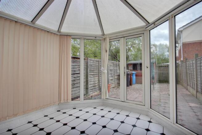 3 bed House for sale Image 6