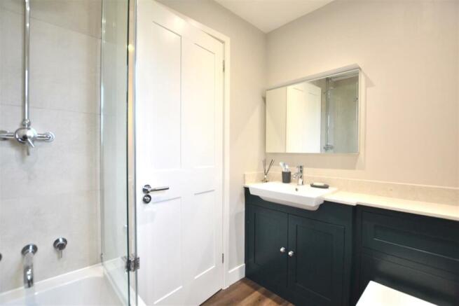 Bathroom.JPG