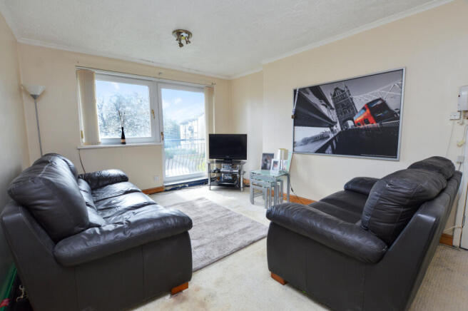 Lounge/ Dining Room