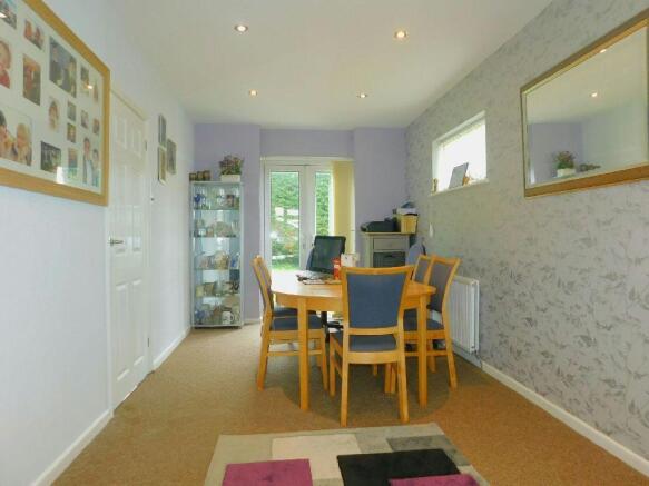 Lounge / Dining Room