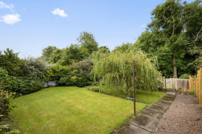 28 Linburn Grove21.jpg