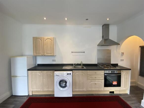 1 bed End of Terrace to rent Image 6