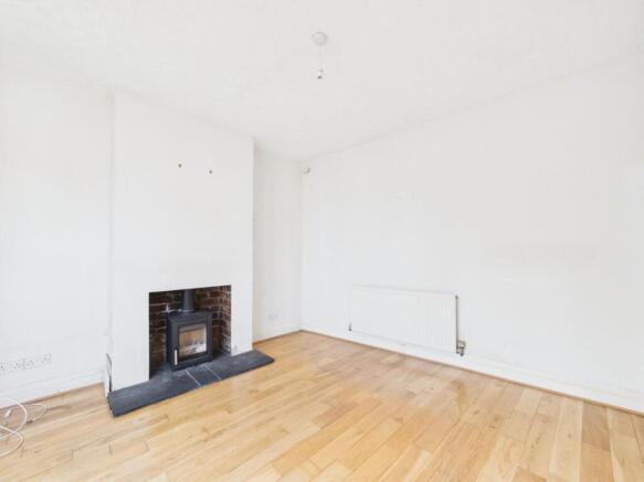 CAM01530G0-PR0496-STILL004.jpg