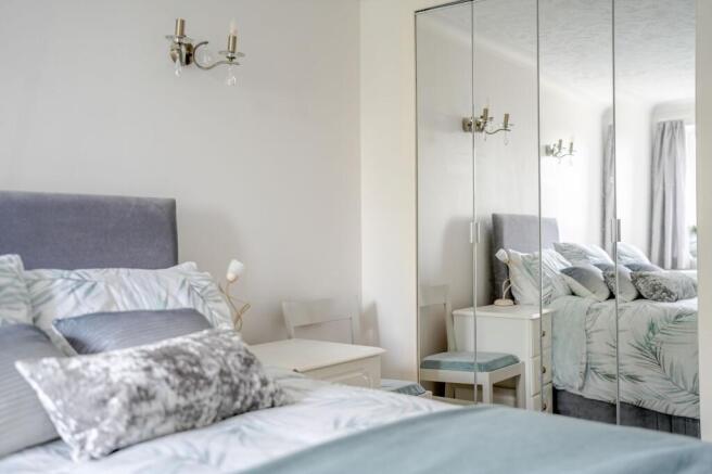 1 bed Flat for sale Image 5