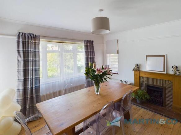 CAM02145G0-PR0016...