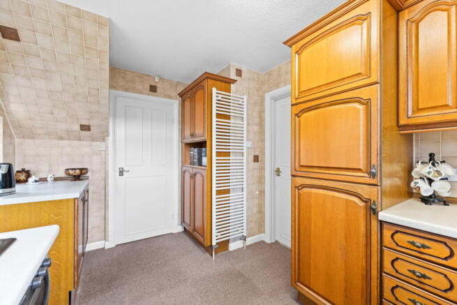 3 bed Semi-Detached for sale Image 11