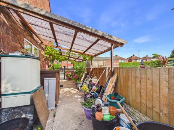 3 bed Semi-Detached for sale Image 4