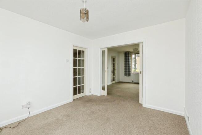 3 bed Semi-Detached for sale Image 7