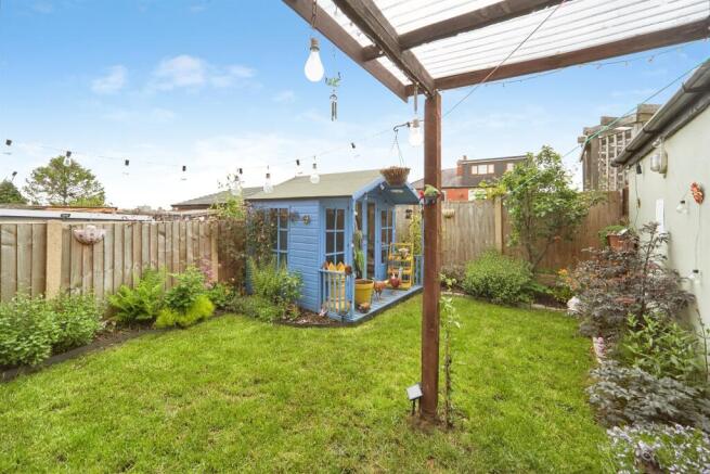 3 bed Semi-Detached for sale Image 9