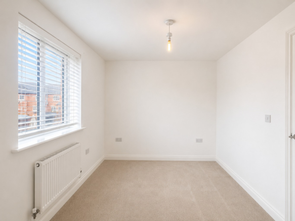 3 bed Semi-Detached for sale Image 5