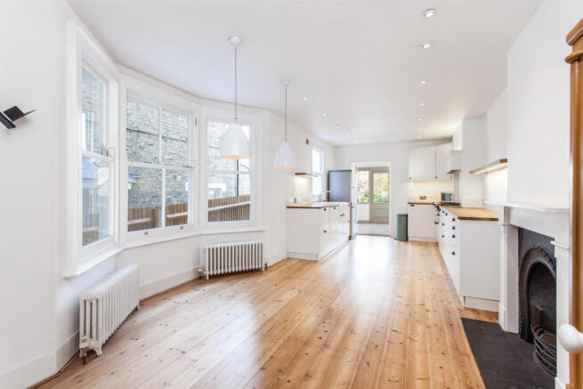 Kitchen/Dining