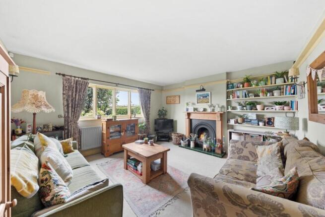 3 bed Terraced for sale Image 4