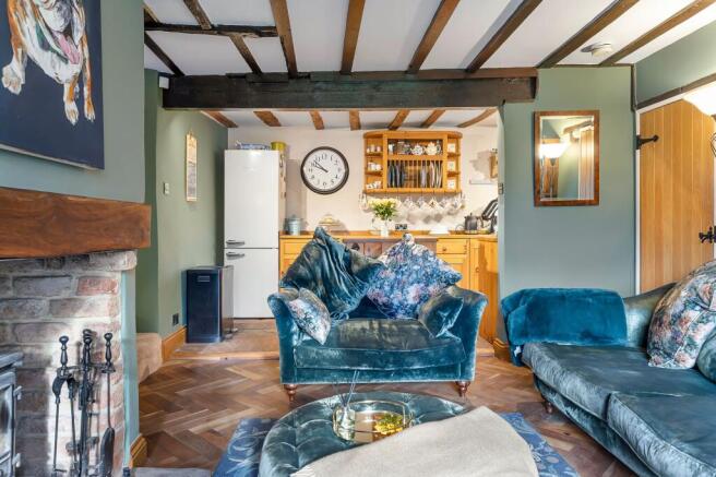4 bed Semi-Detached for sale Image 6