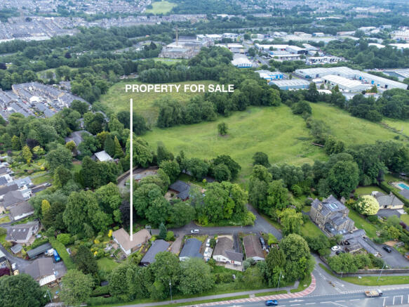 5 WILLOW CLOSE-52