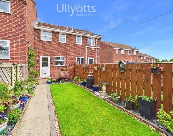 2 bed Terraced for sale Image 10