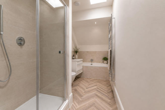 2 bed Apartment for sale Image 9