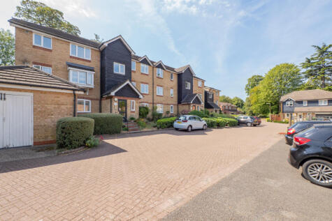 Dunnymans Road, Banstead, Surrey, SM7