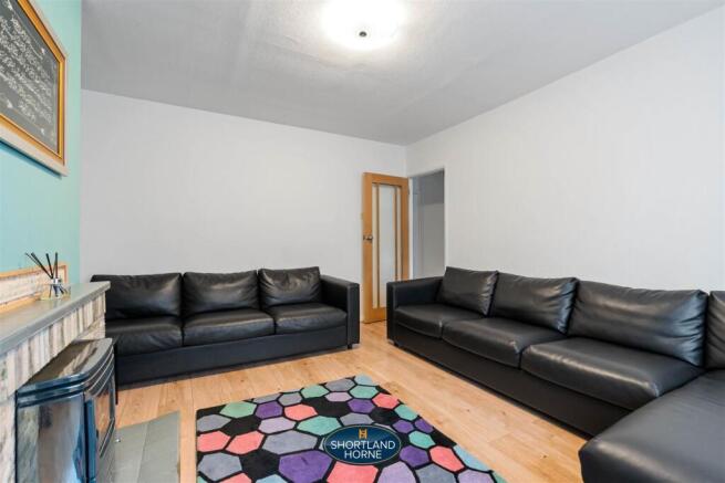 The Hiron, Styvechale, Coventry photo 4