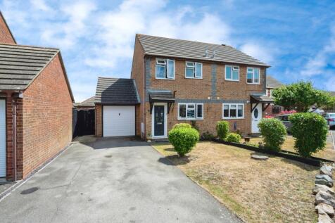 Kingfisher Close, Hayling Island, Hampshire, PO11