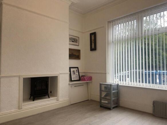 4 bed Terraced for sale Image 8