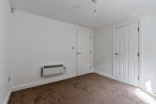 1 bed Flat for sale Image 6