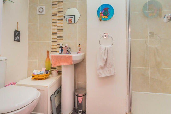 Ensuite Shower Ro...