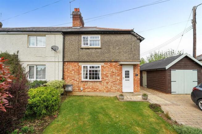 106 Brackley Road, Towcester