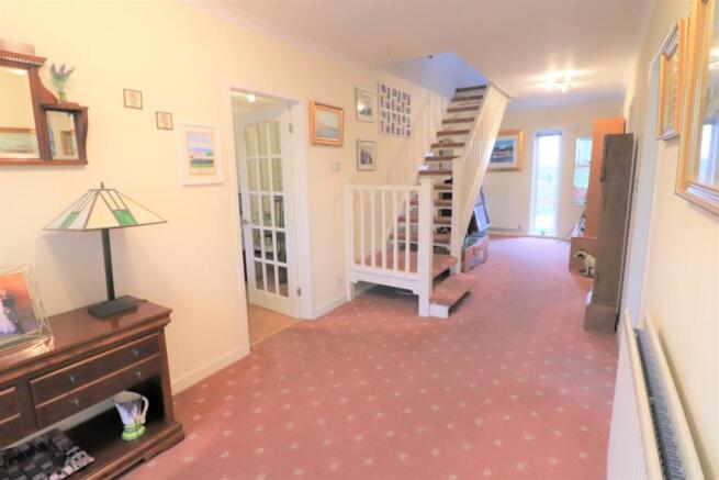 RECEPTION HALLWAY