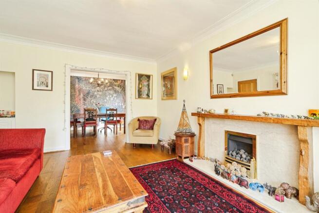 3 bed Detached for sale Image 11