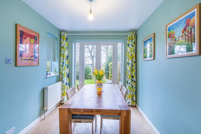 4 bed Semi-Detached for sale Image 10