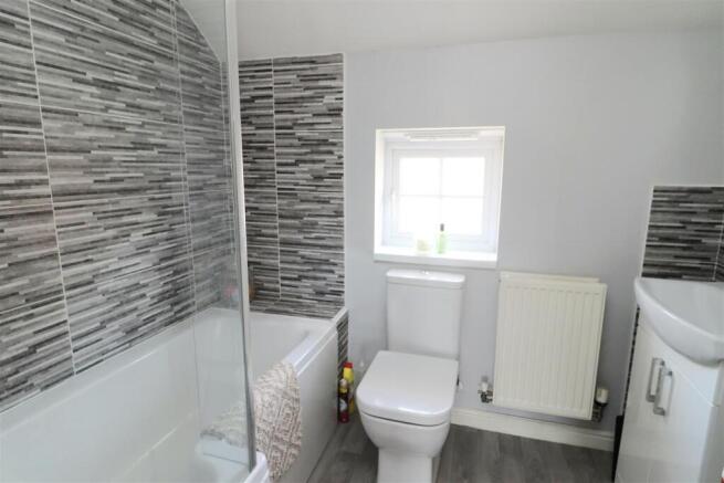 3 bed Semi-Detached for sale Image 8