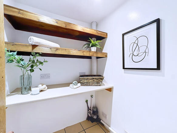 3 bed Town House for sale Image 9