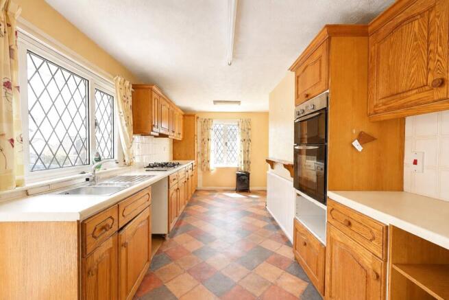 51, Philip Avenue, Barnstaple, Devon photo 4