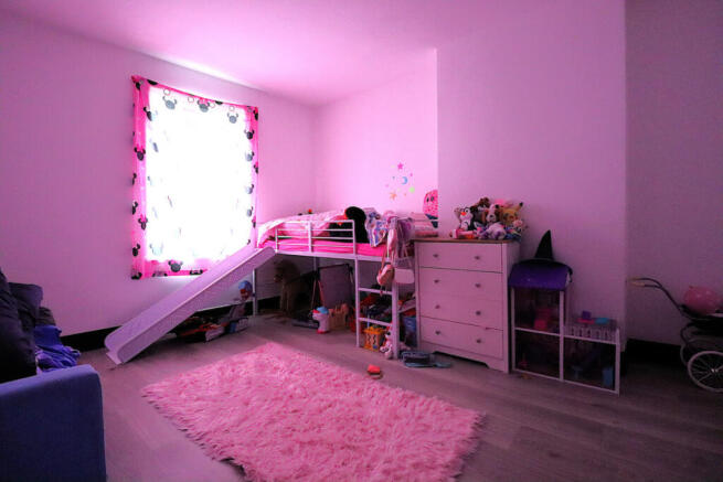 2 bed Terraced for sale Image 5