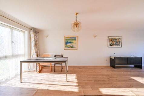 Wilde Place, London, N13, Palmers Green, London, N13