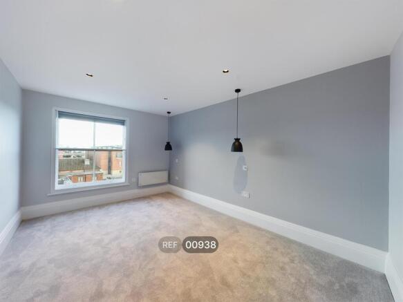 2 bed Apartment to rent Image 4