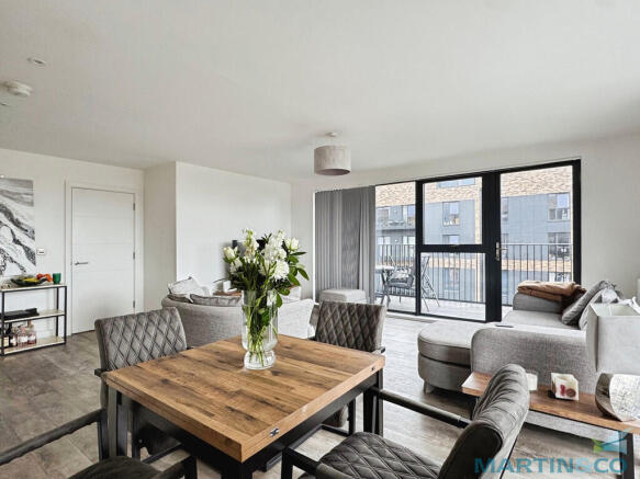 df8ae3d9--413A-8E...