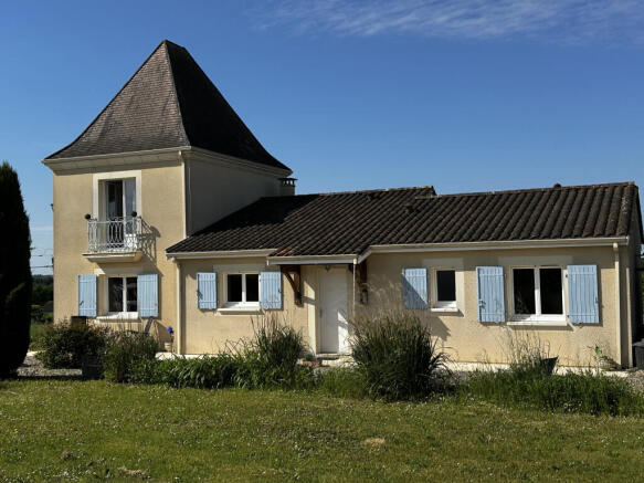 Photo 3
