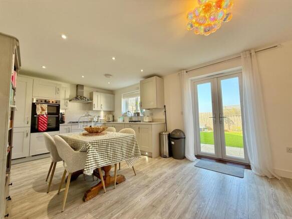 Another Picture Of The Kitchen/Diner