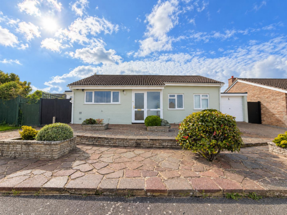 2-bed detached on Anderida Road, Eastbourne, BN22 0QE, £350,000