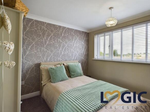25 Havercroft Rise  (26)