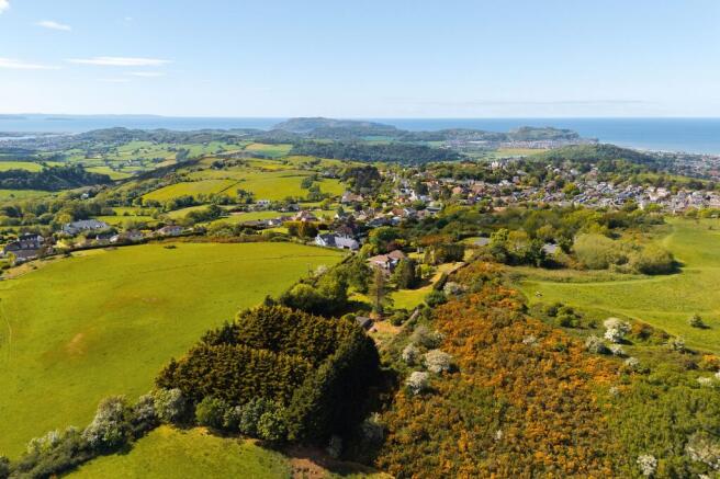 Honeysuckle Lane, Colwyn Bay, LL28 photo 4