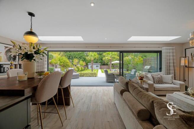 Open-plan Kitchen / Living room